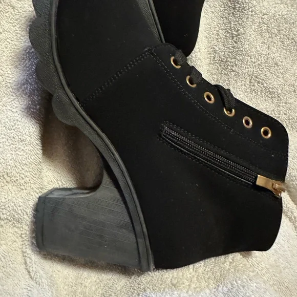 **Cato Black Lace Up Ankle Boots Leopard Lining Chunky Heel Booties - Picture 5 of 10